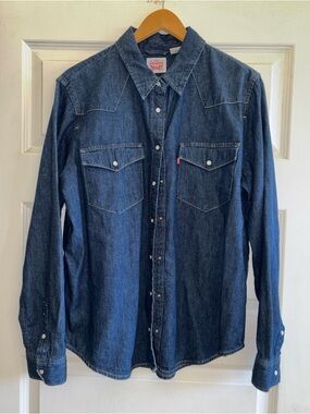 Levi’s Barstow Western Denim Shirt Women’s XL New NWOT Scuff On Buttons